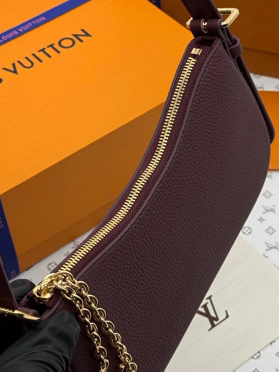 Louis Vuitton сумка-книжка LV Bloom — фото 6