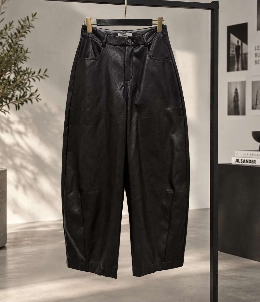 Брюки baggy из мягкой экокожи высокого качества — фото 3