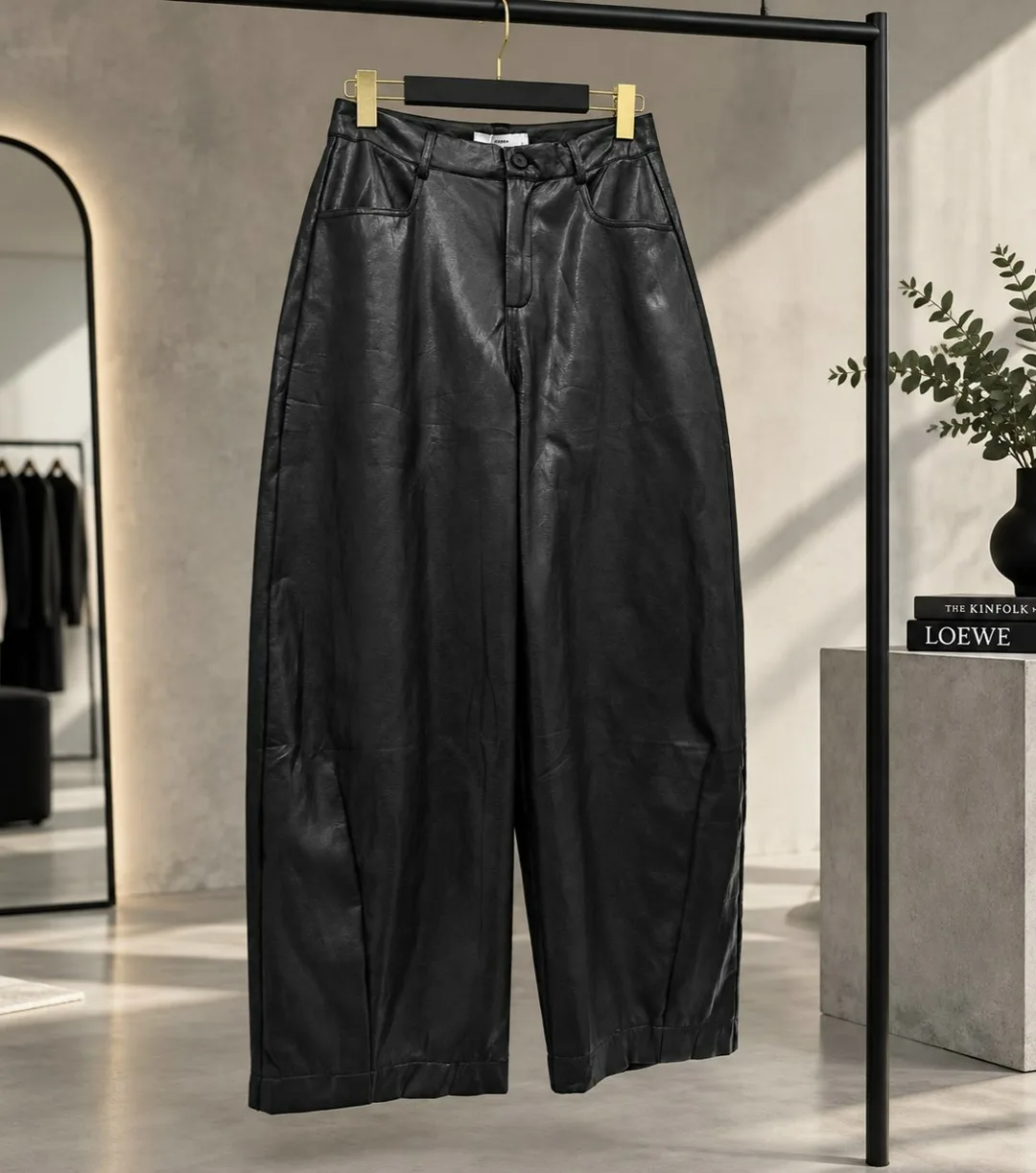 Брюки baggy из мягкой экокожи высокого качества — фото 7