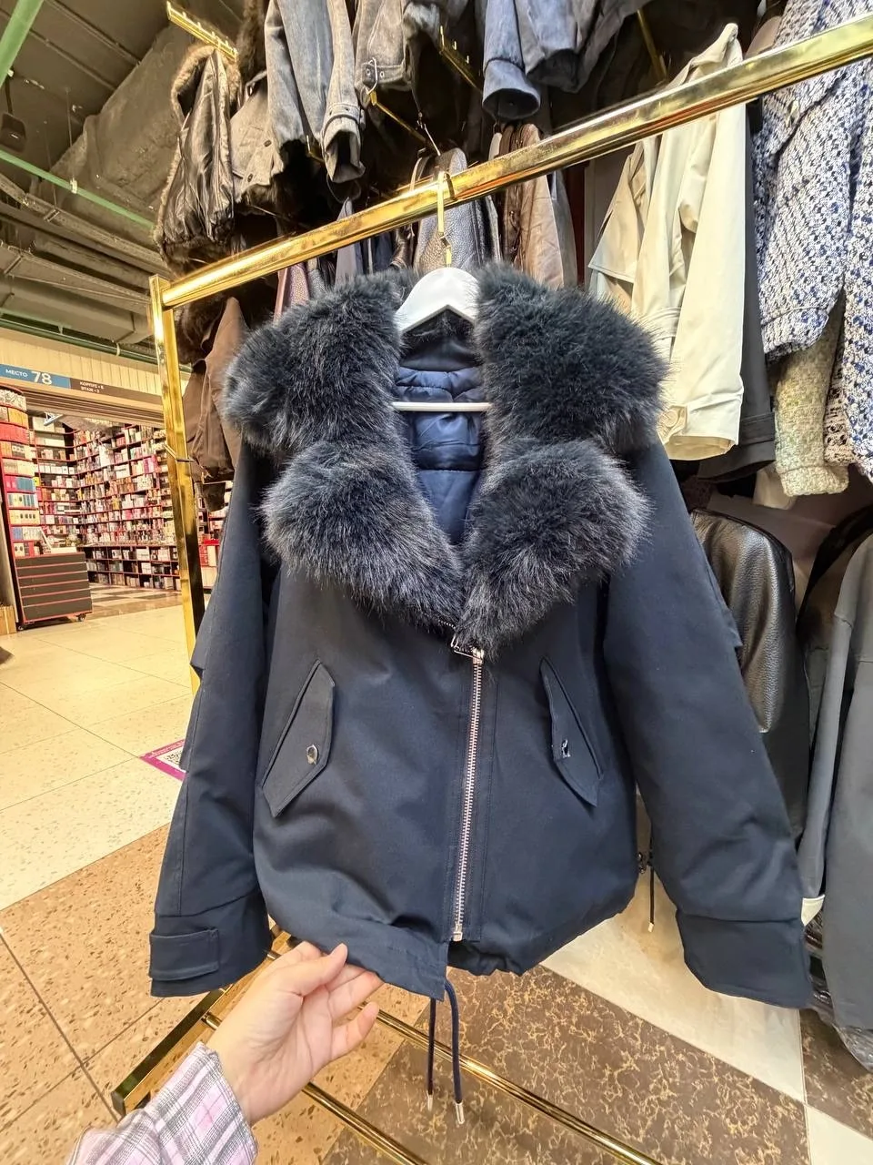 Пуховик с утеплителем из биопуха — фото 9