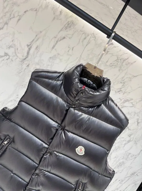 Жилет Moncler Tibb глянцевый дутый — фото 7