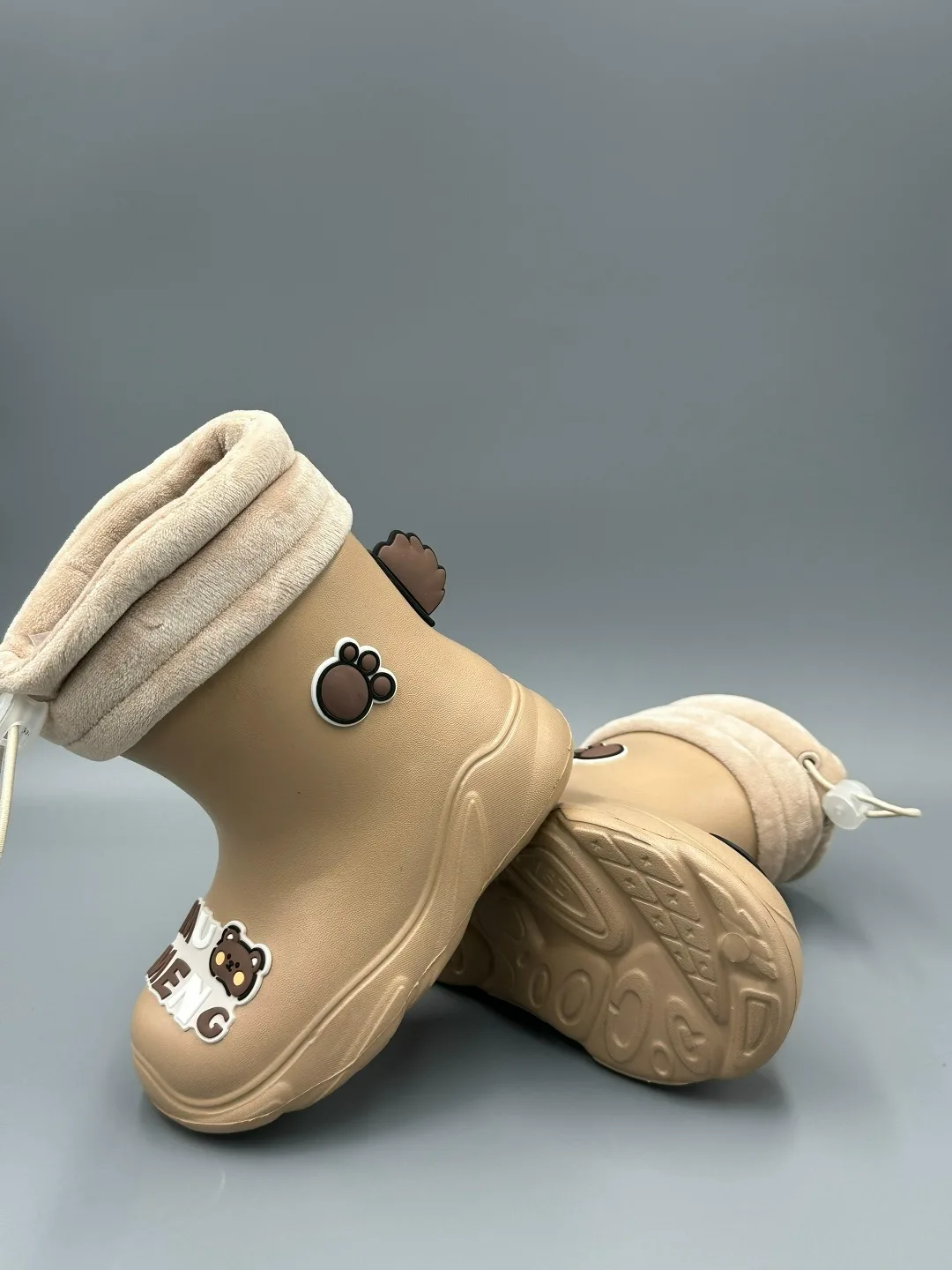 Детские сапоги 2026 из эко-кожи с внутренним меховым подкладом — фото 2