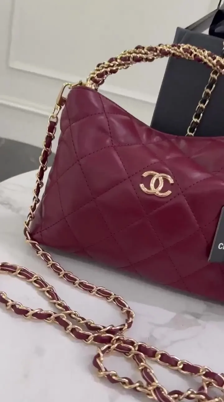 Рюкзак CHANEL, кожа — видео