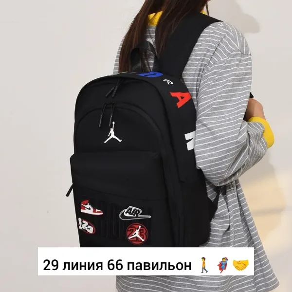 Прочный рюкзак из полиэстера подходит как для школьников — фото 3