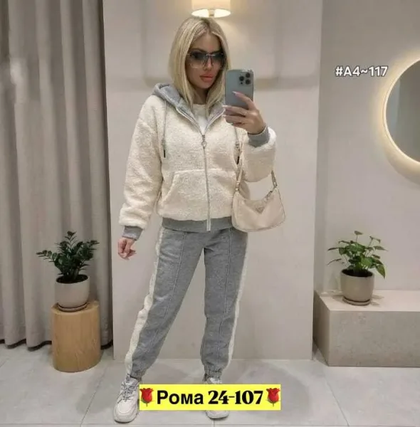 Теплый костюм двойка в одном цвете — фото 3