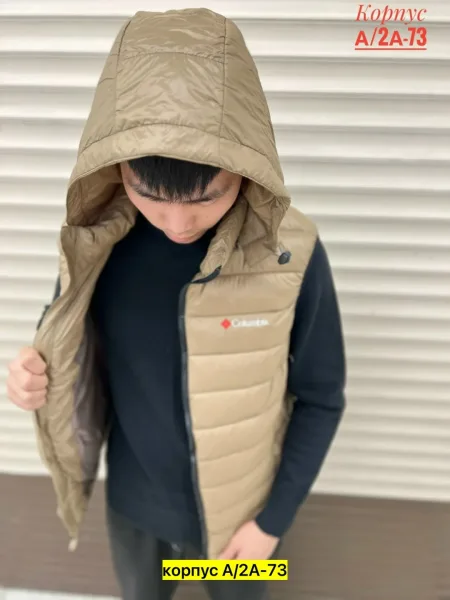 Жилет для мужчин из материала холлофайбер — фото 7