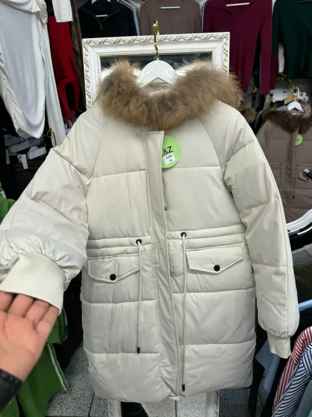 Куртка с съемным мехом — фото 9