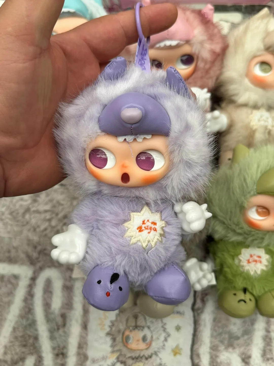 Брелок-игрушка из винила и плюша, редкий золотой цвет, скрытая версия бесстрашный — фото 2
