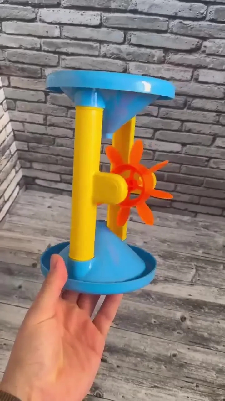 Развивающая детская игрушка из пластика — видео