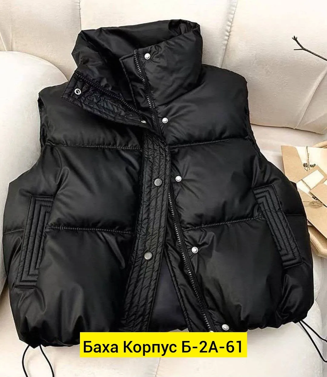 Жилетка демисезонная из холлофайбера и полиэстера — фото 10
