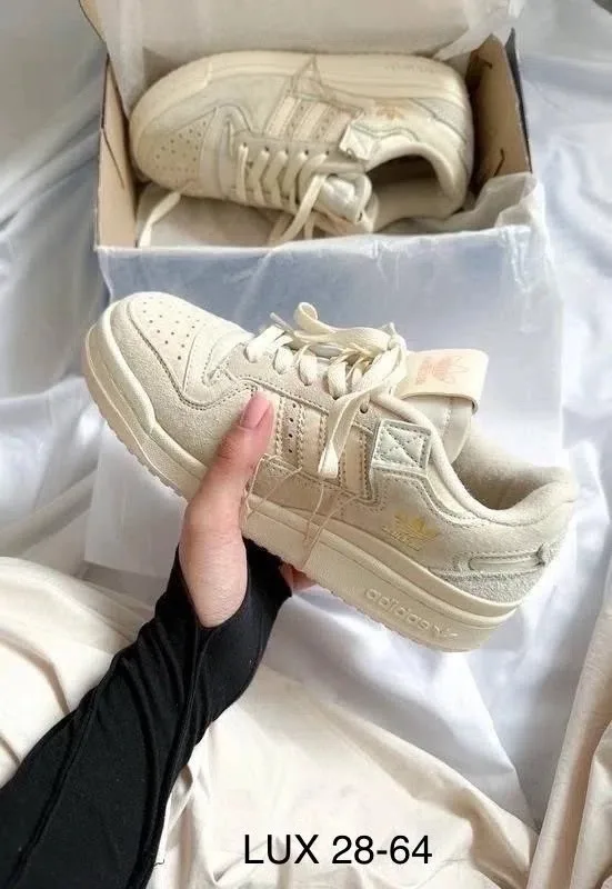 Кеды Adidas из экозамши — фото 7