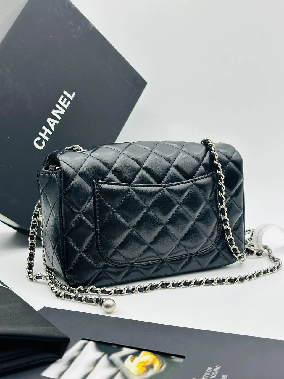 Chanel Сумка выполнена из натуральной кожи — фото 4