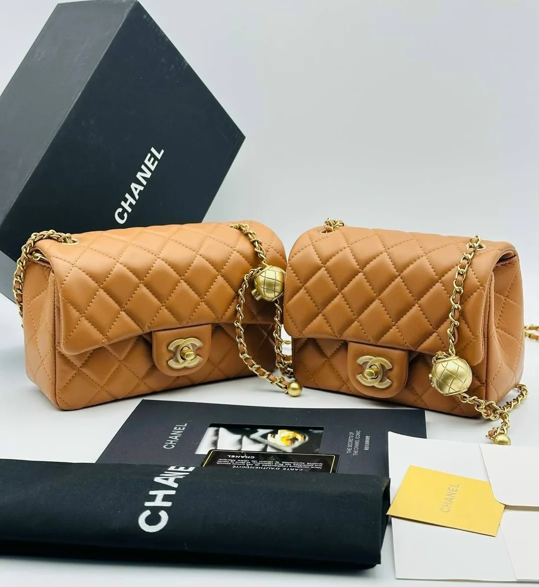 Chanel Сумка выполнена из натуральной кожи — фото 2