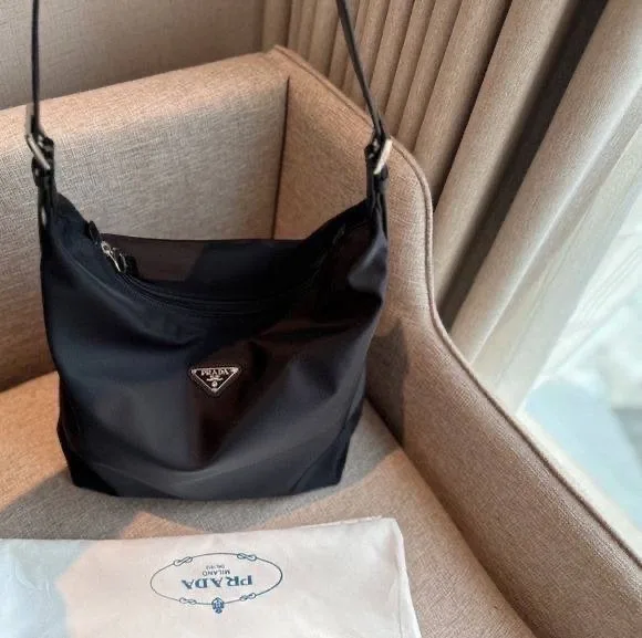 Chanel Кожаная сумка — фото 1