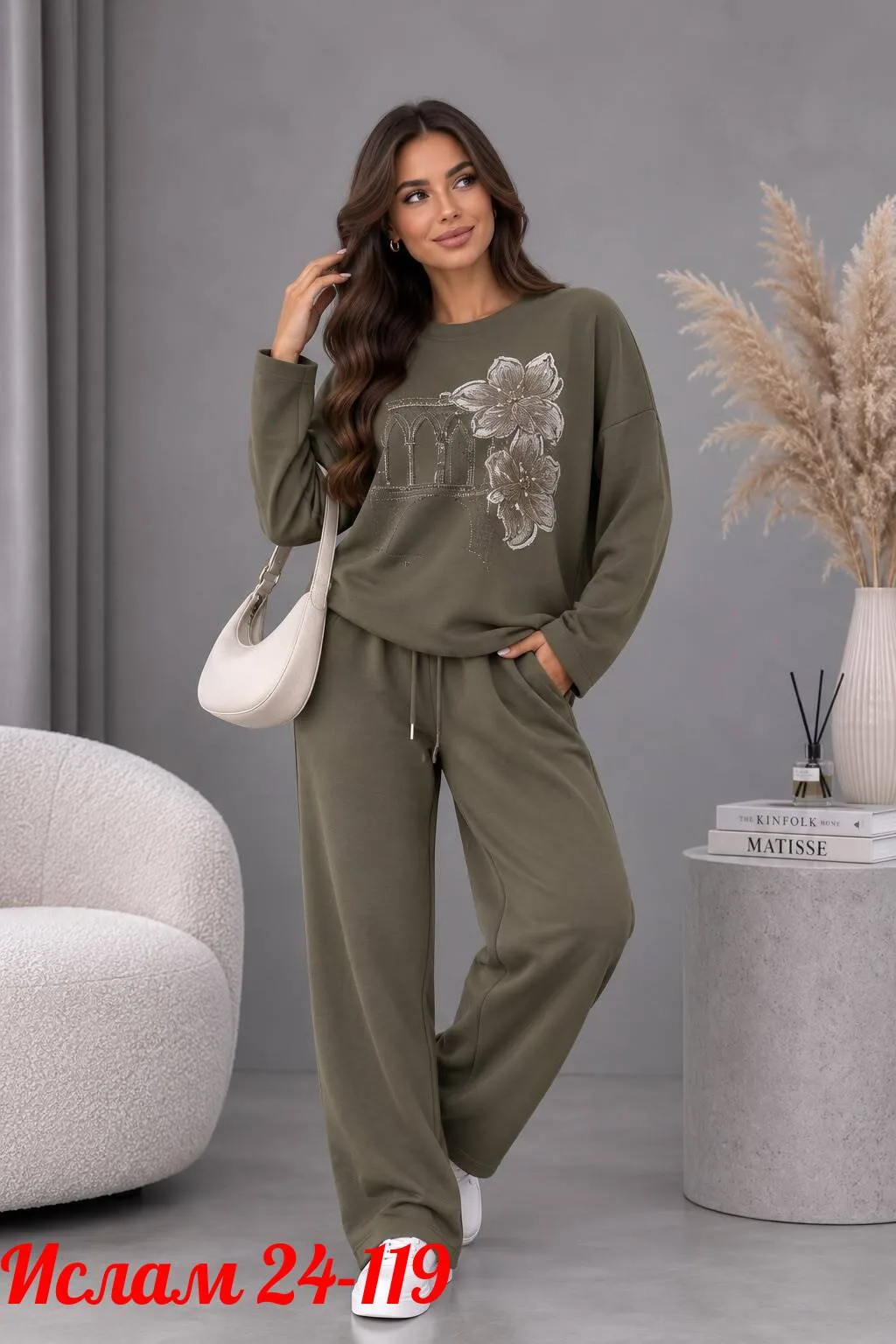 Костюм со стразами двухнитка — фото 3