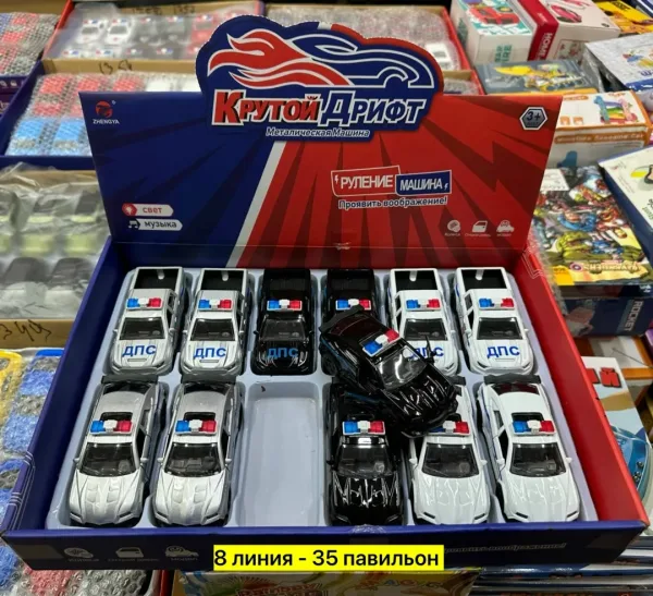 Металлические игрушечные машинки в масштабе 1:43 — фото 3