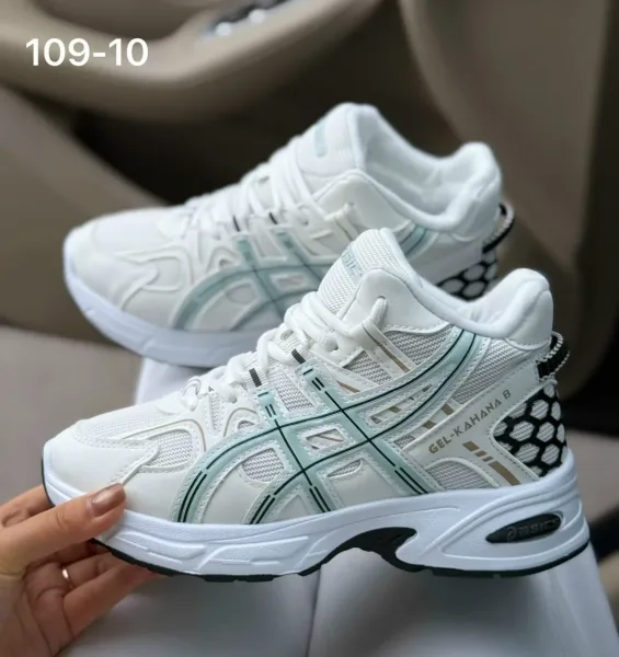 Кроссовки ASICS с меховым оформлением — фото 9