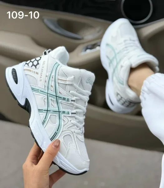 Кроссовки ASICS с меховым оформлением — фото 10