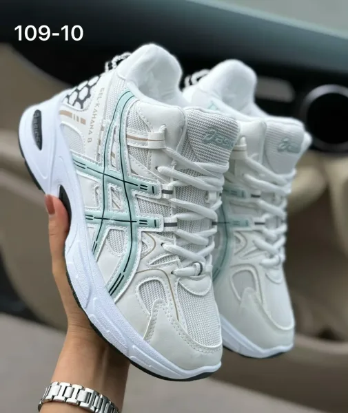 Кроссовки ASICS с меховым оформлением — фото 15