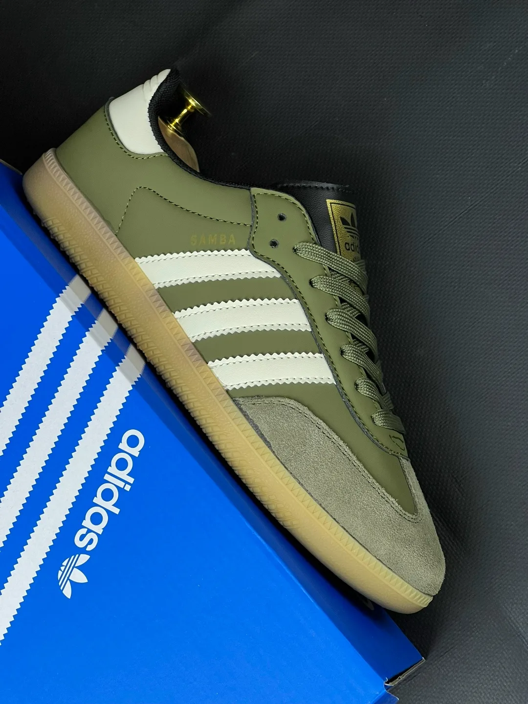 Комплектация фирменная коробка, носки в подарок кожа — фото 2