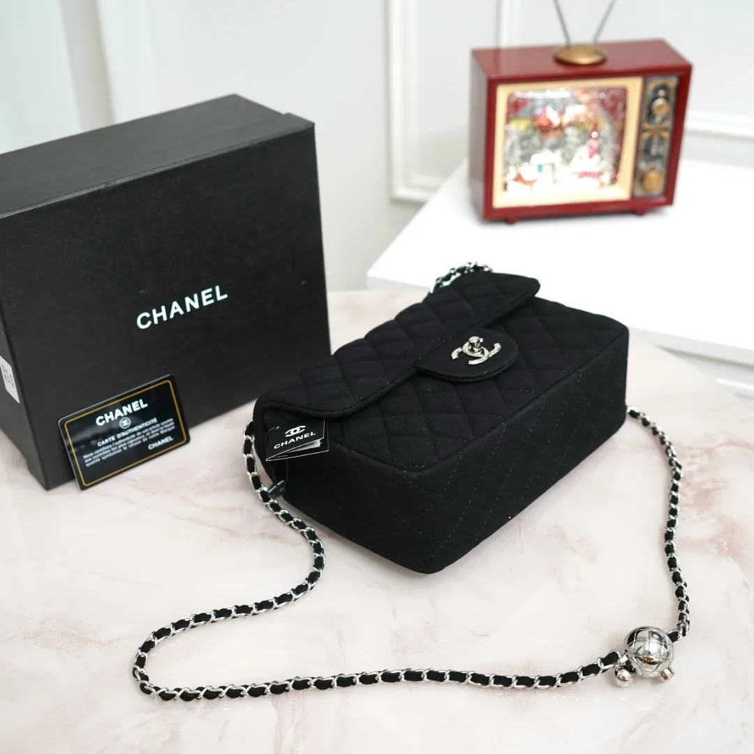 CHANEL, сумка из экокожи люкс — фото 4