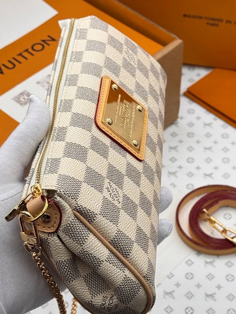 Сумка Louis Vuitton Eva Clutch — фото 5