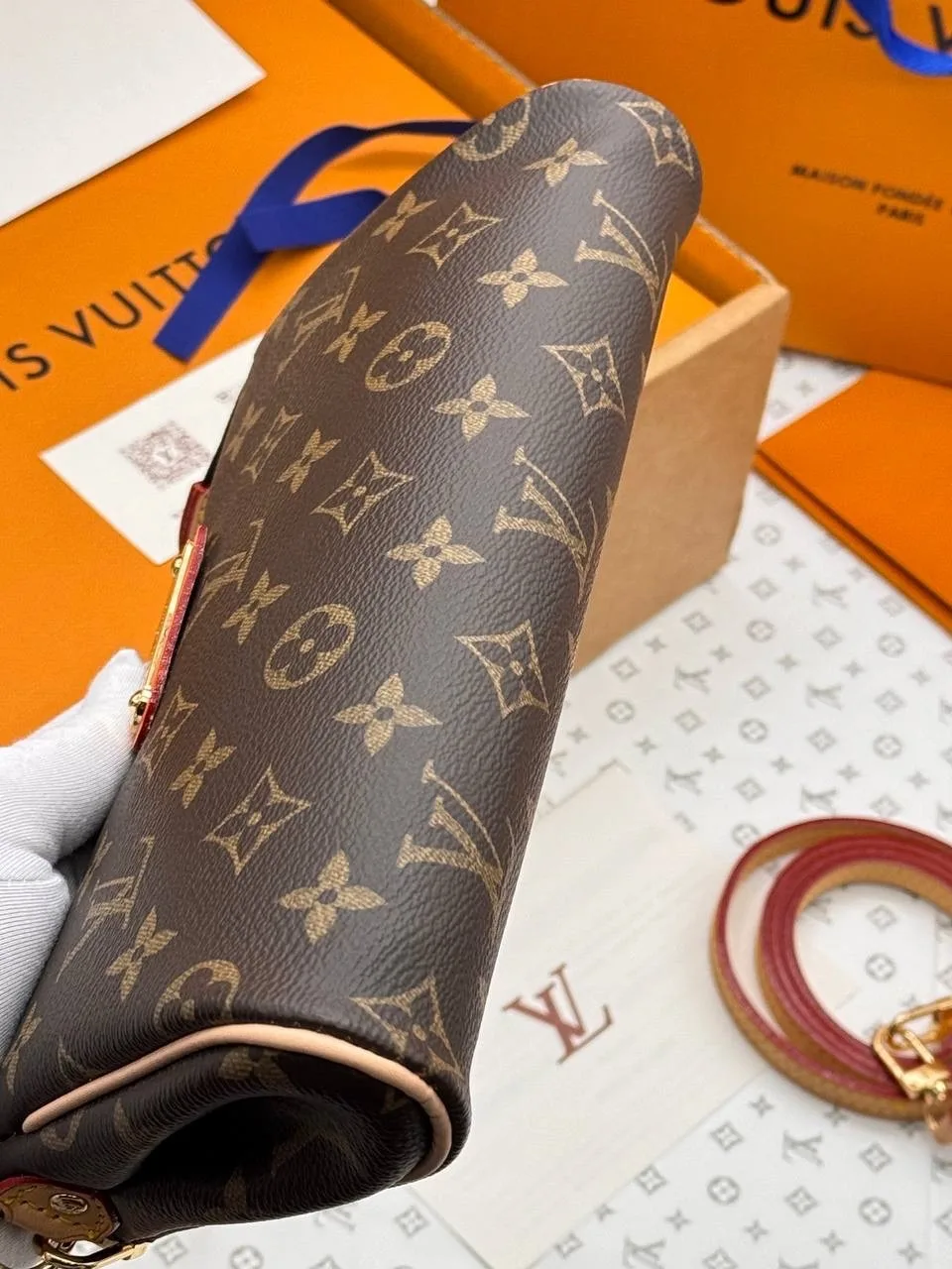 Сумка Louis Vuitton Eva Clutch — фото 7