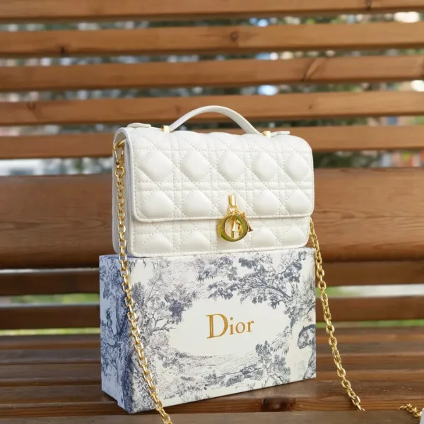 Сумка DIOR, кожа — фото 1