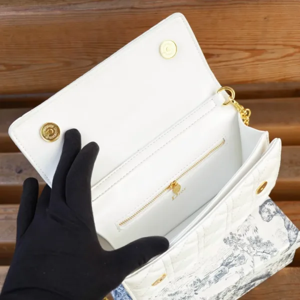 Сумка DIOR, кожа — фото 9