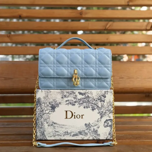 Сумка DIOR, кожа — фото 3