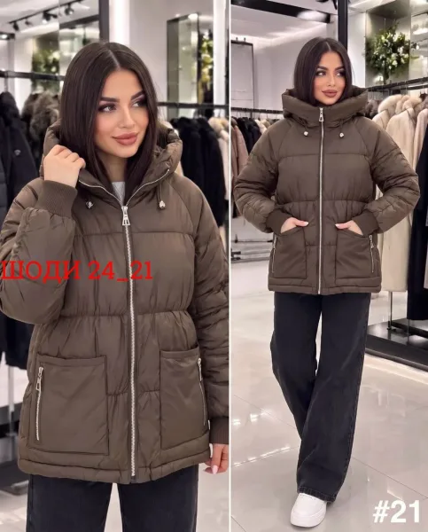 Тёплая женская куртка на синтепоне с комфортным фасоном — фото 4