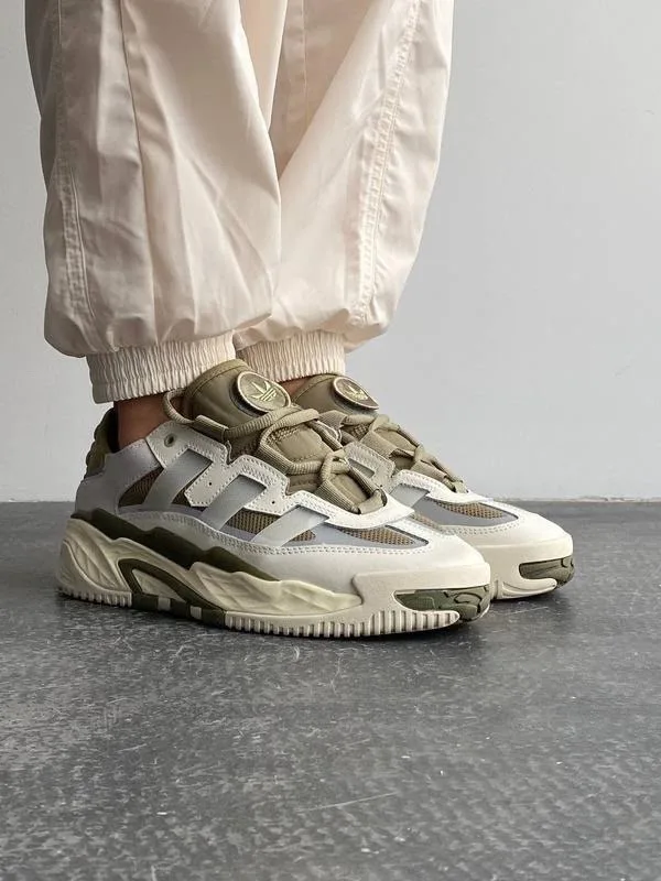 Кроссовки женские Кроссы AdiDas, сетка — фото 1