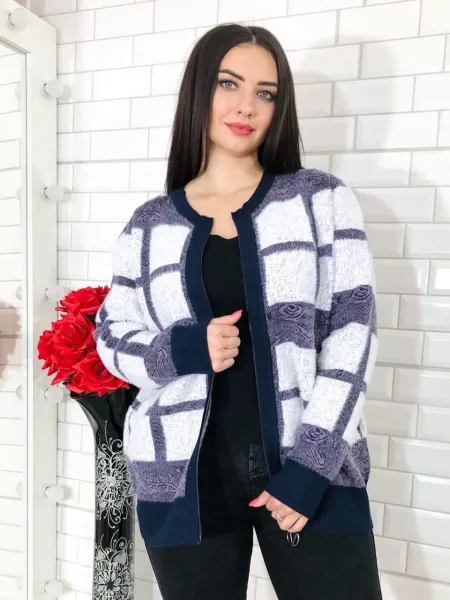 Кофта из смесовой ткани с добавлением ангоры и кашемира — фото 5