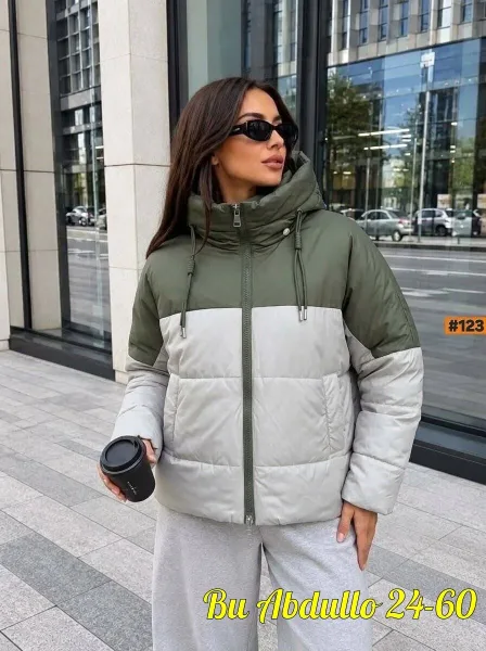 Женская куртка — фото 1
