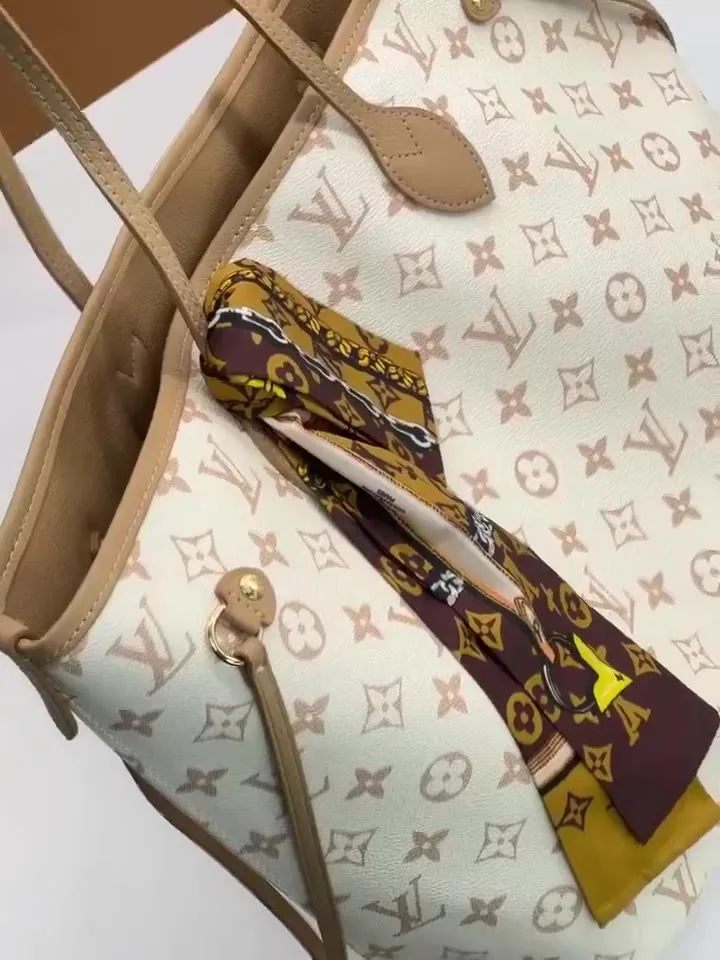LOUISVUITTON, сумка из канвы и натуральной кожи — видео