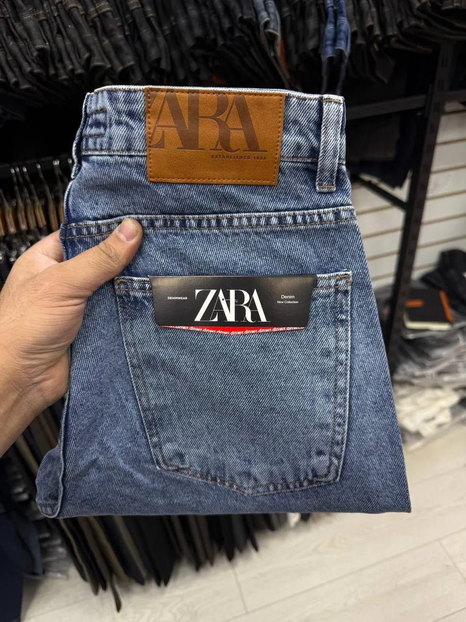 Джинсы-бананы ZARA — фото 3