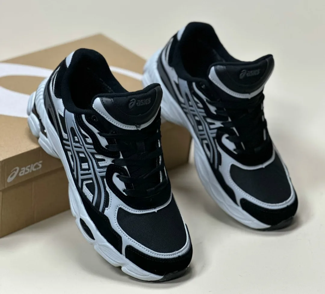 Демисезонные и зимние кроссовки Asics с термоизоляцией обеспечивают комфорт и защиту при температуре до -21 °C — фото 7