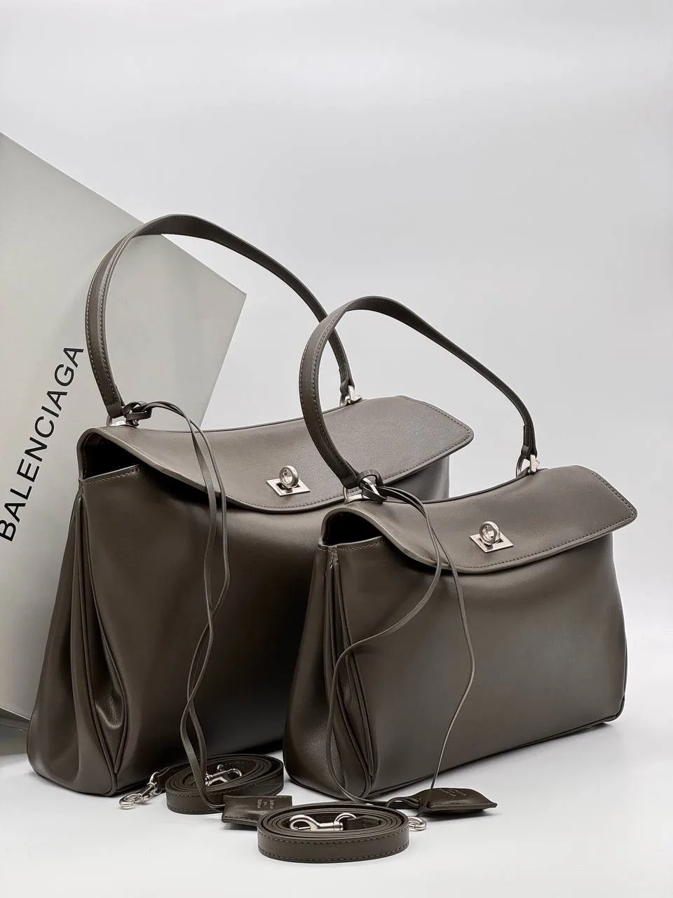 Balenciaga сумка из натуральной кожи — фото 6