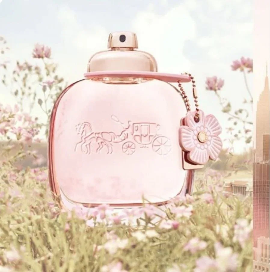 Аромат Coach Floral Eau The Parfum сочетает в себе свежие и нежные цветочные ноты, которые делают его идеальным выбором — фото 2