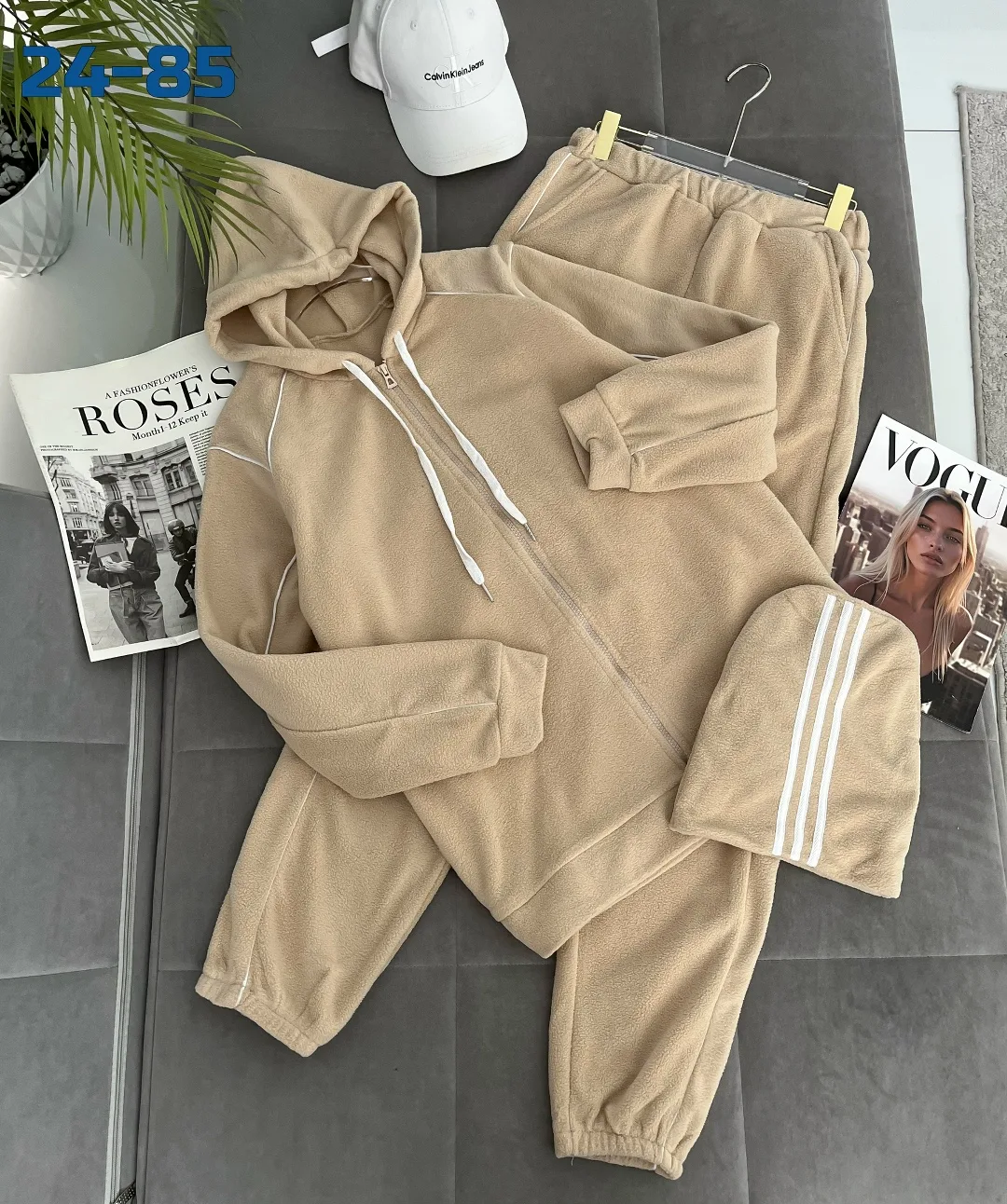 Комплект из кофты, брюк и шапки из мягкого двухстороннего флиса — фото 3