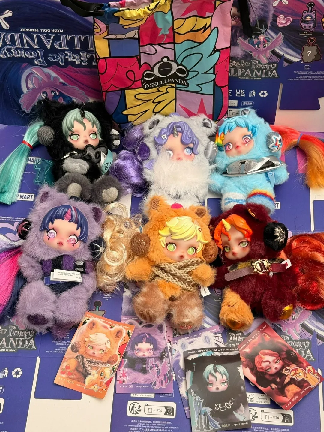 Случайная фигурка из коллекции My Little Pony в слепой коробке