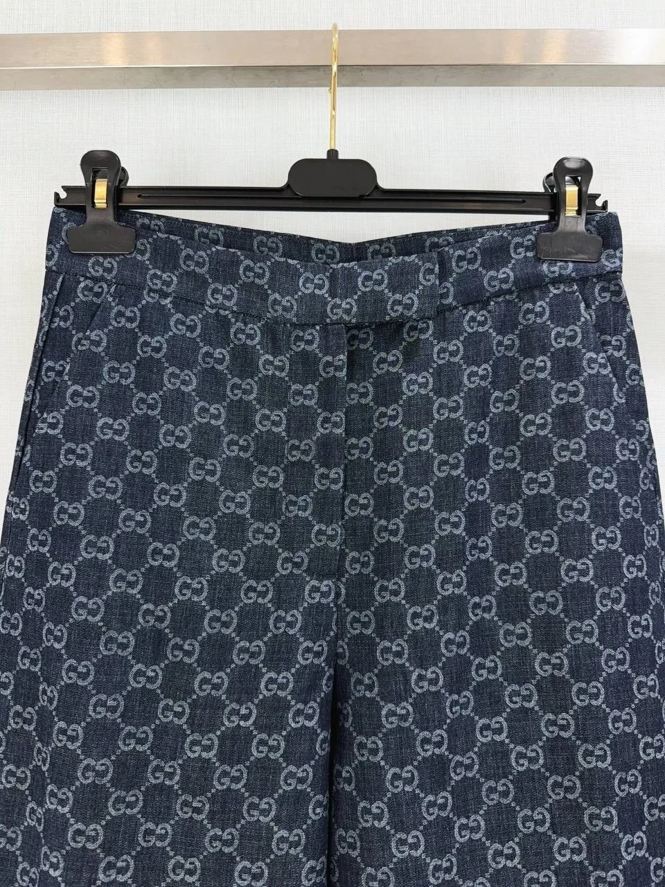 Gucci GG Denim — джинсы с жаккардовым рисунком — фото 3