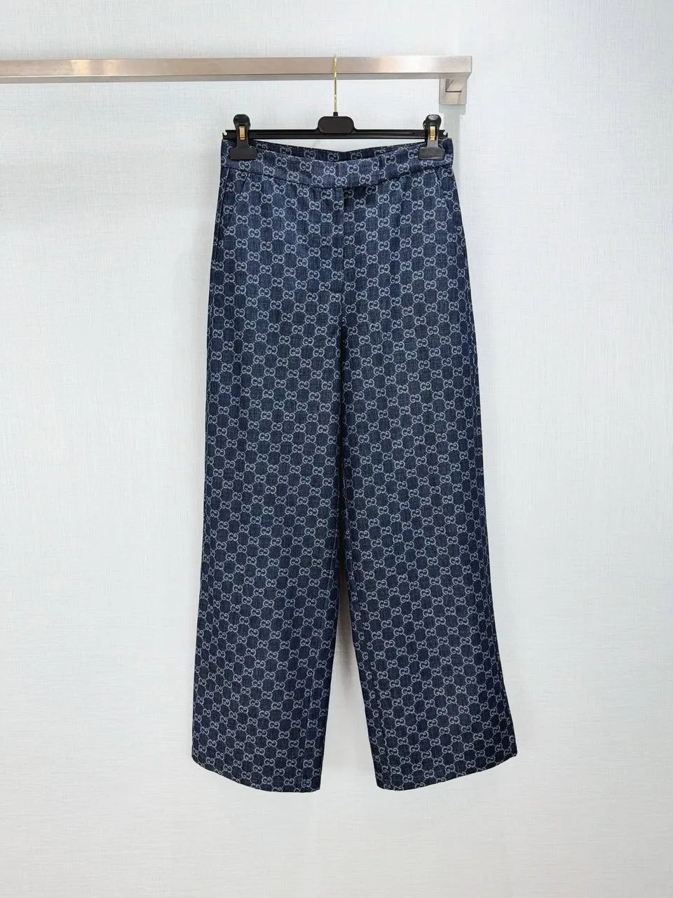 Gucci GG Denim — джинсы с жаккардовым рисунком — фото 6