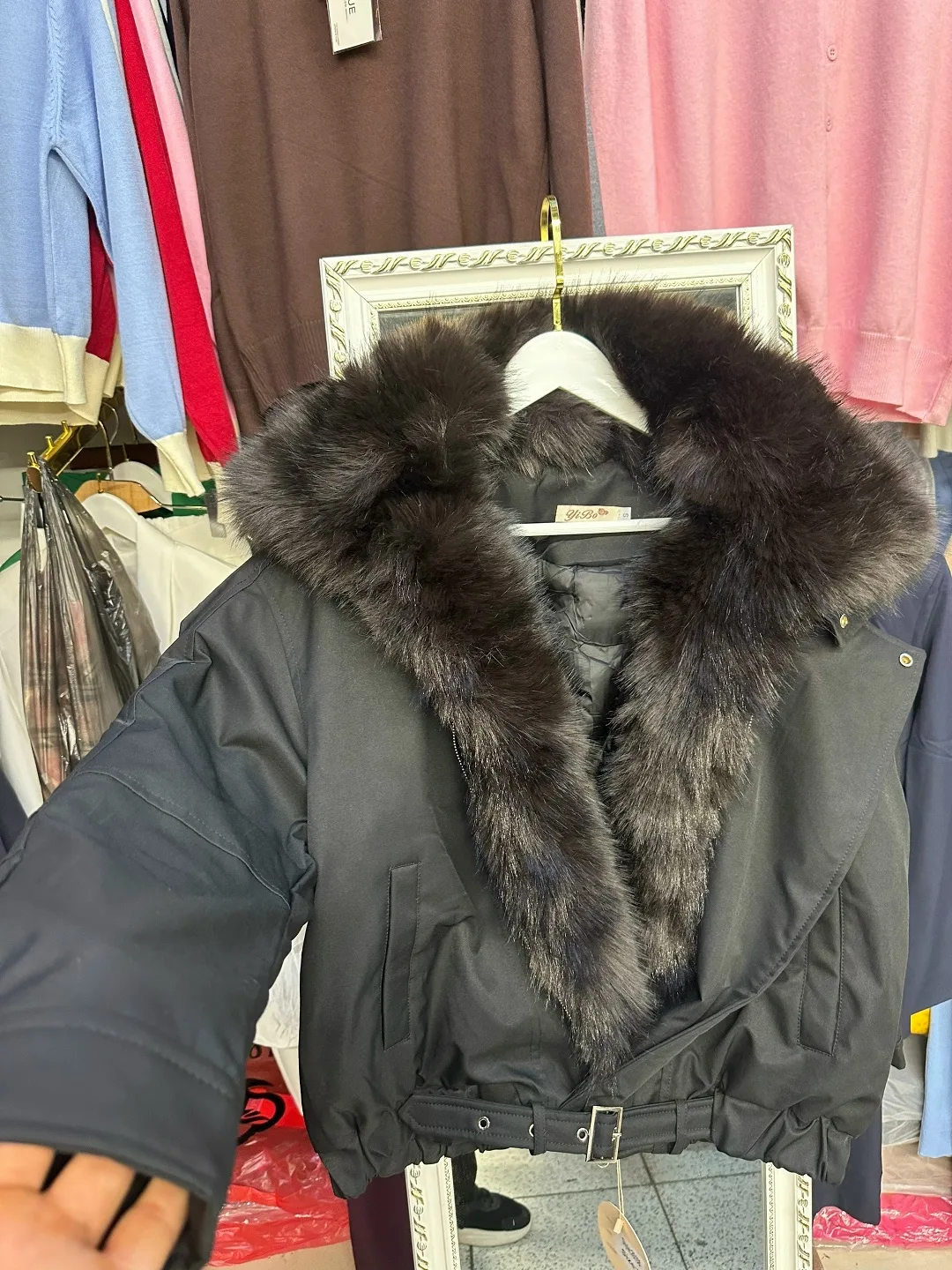 Женская парка с натуральным мехом песца — фото 2