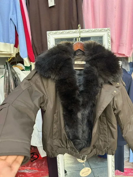 Женская парка с натуральным мехом песца — фото 1