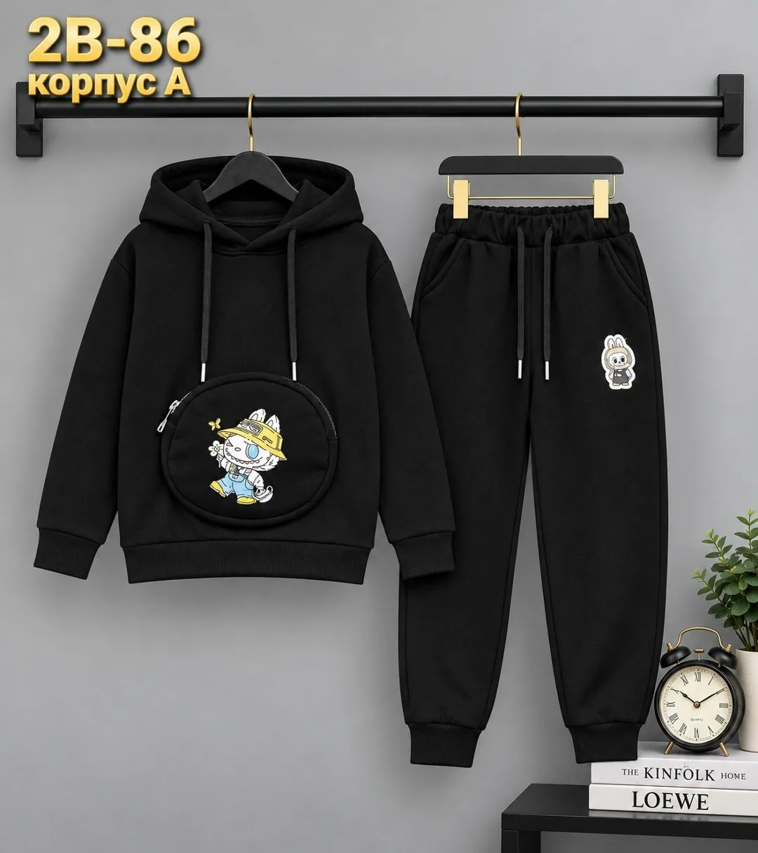 Костюм из качественной ткани с начесом, подходит по размеру — фото 2