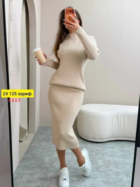 Костюм двойка в одном цвете — фото 1