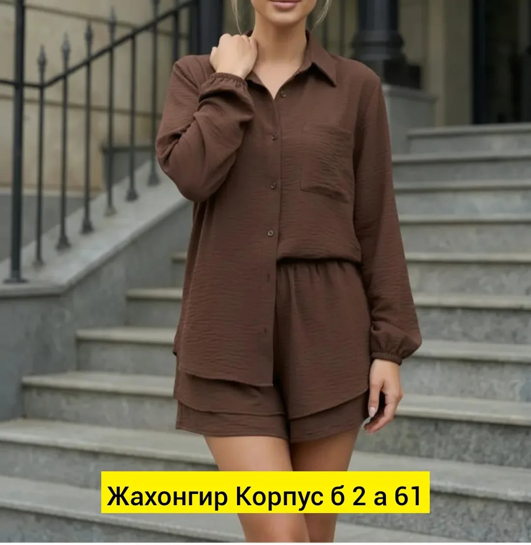 Костюм из верха-рубашки и низа-шортов синяя — фото 8