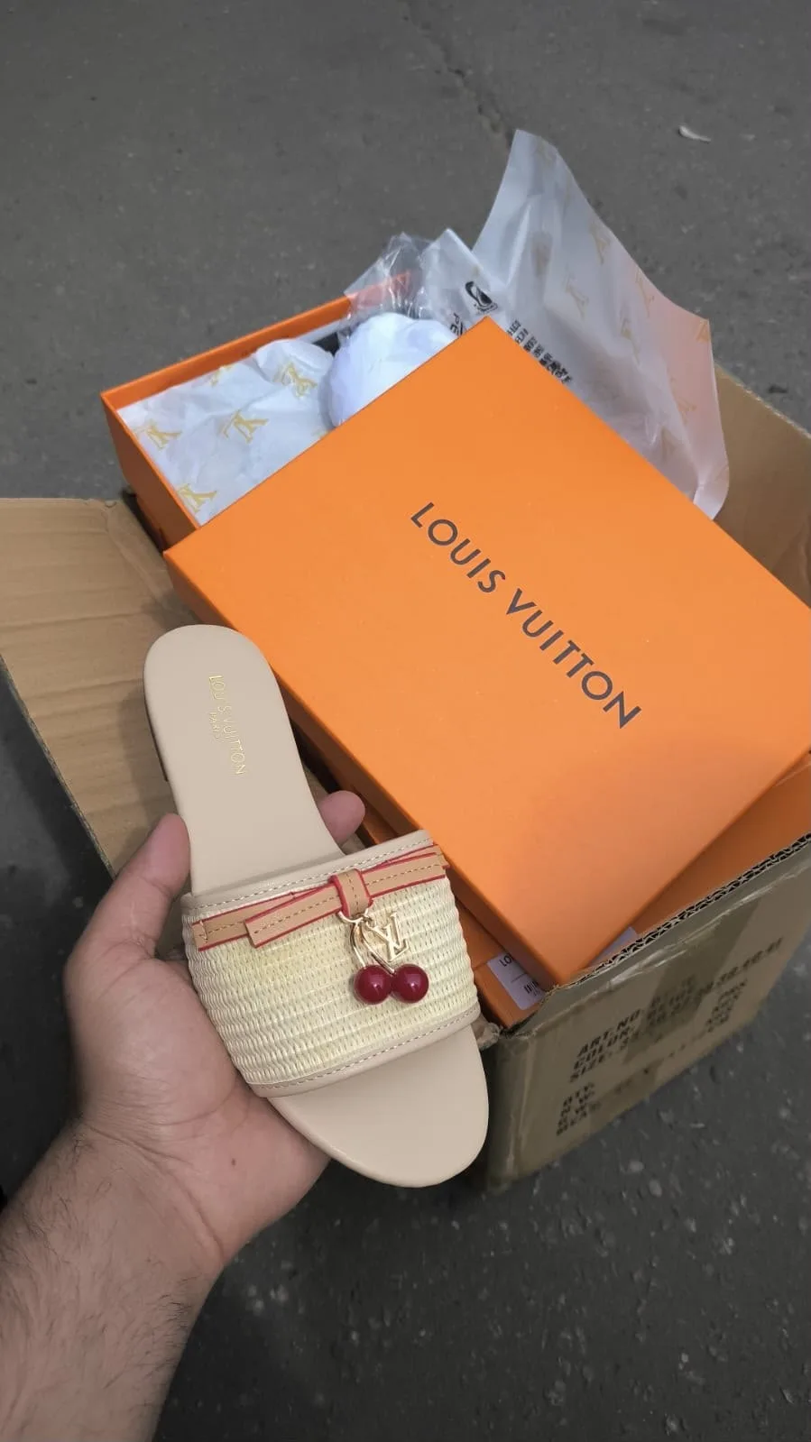Босоножки Louis Vuitton — фото 1