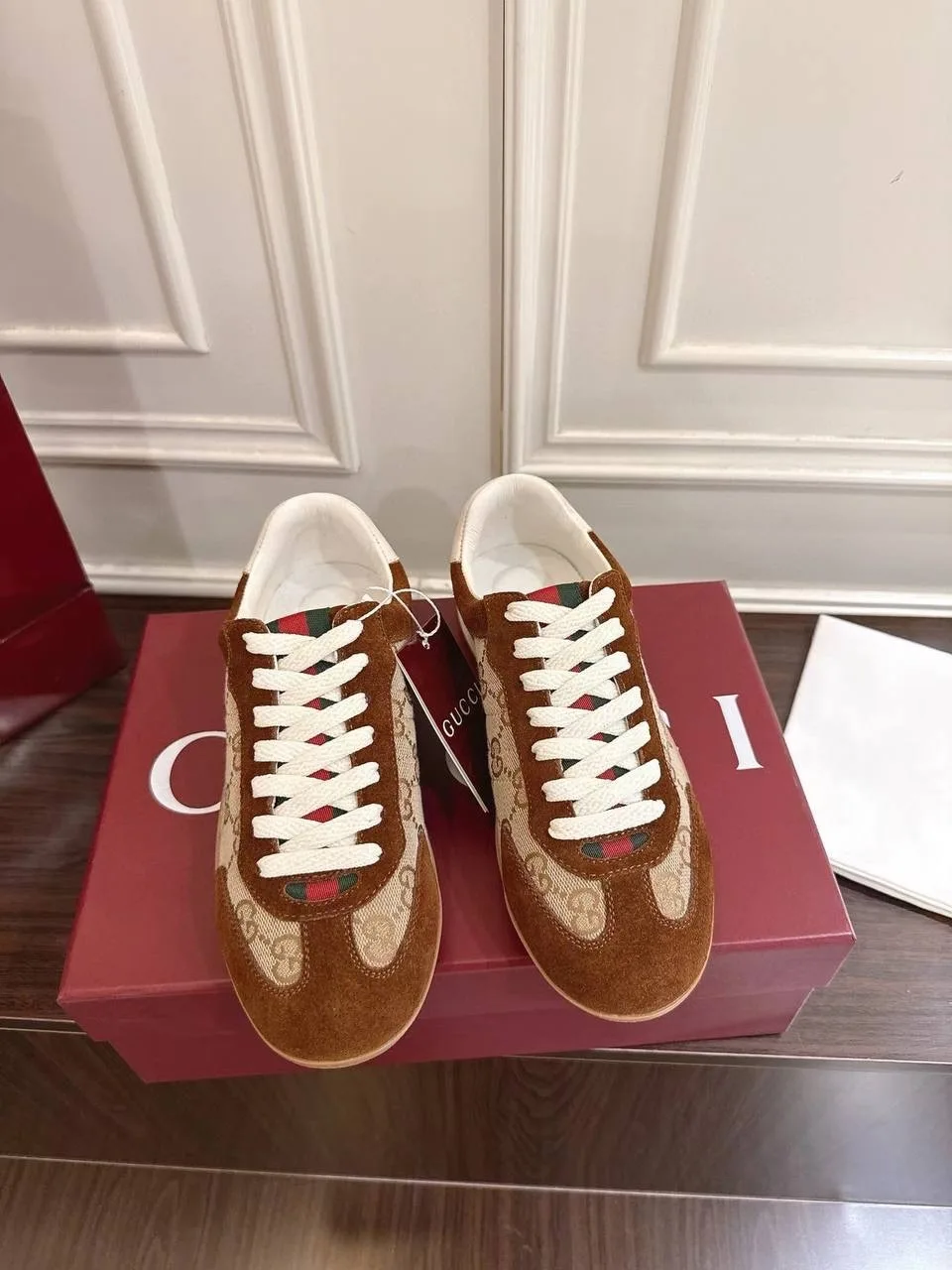 Низкопрофильные городские кеды Gucci Shift из замши и текстиля — фото 2
